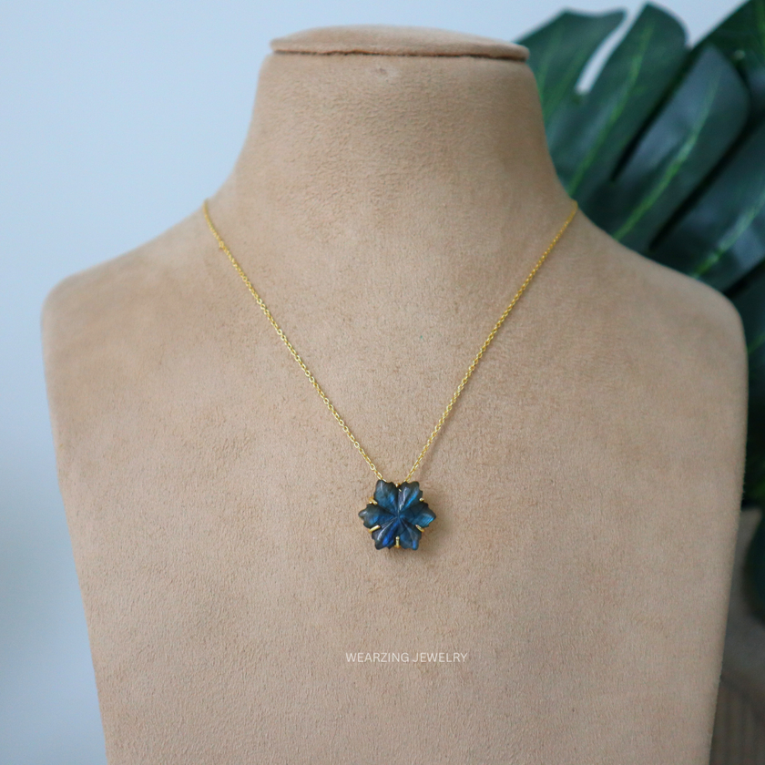 Labradorite Flower Pendant