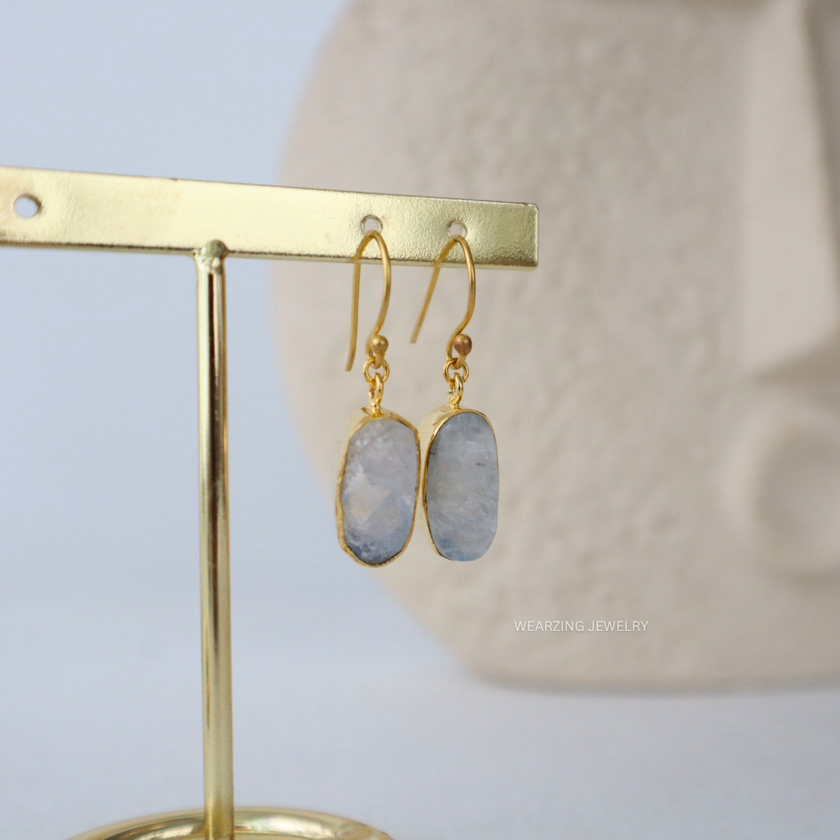 Moonstone Elong Raw Drops