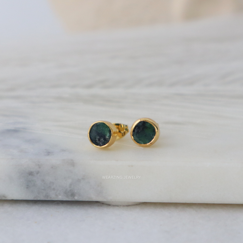 Natural Emerald Round Mini Studs