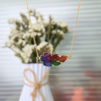 Mutli Shade Leaf Pendant