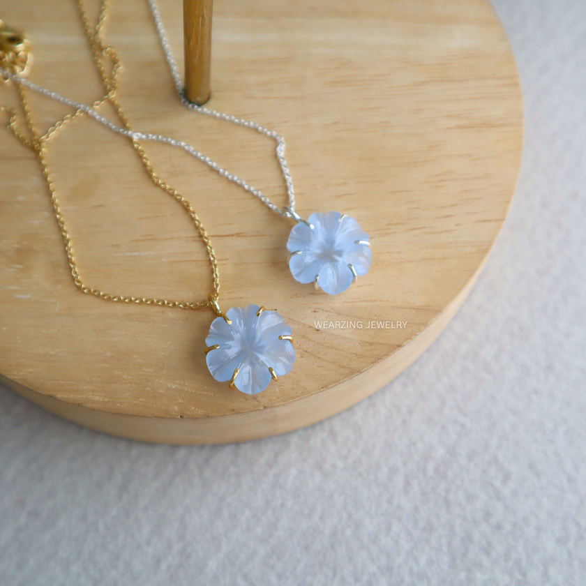 Blue Daisy Flower Pendant
