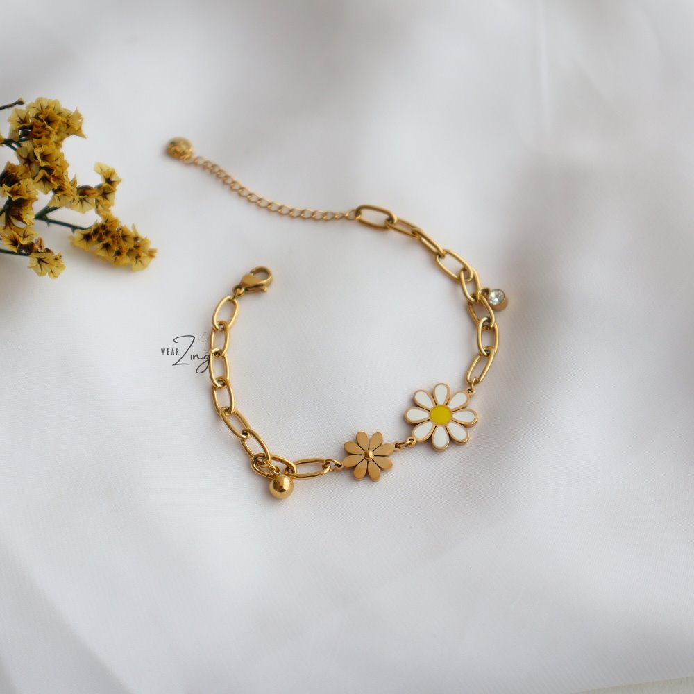 Daisy Charm Chain Bracelet WearZing 