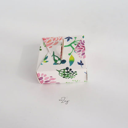 Floral Gift Box WearZing White Floral 