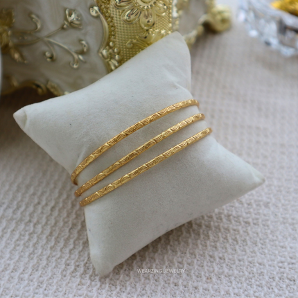 Moon Line Gold Band