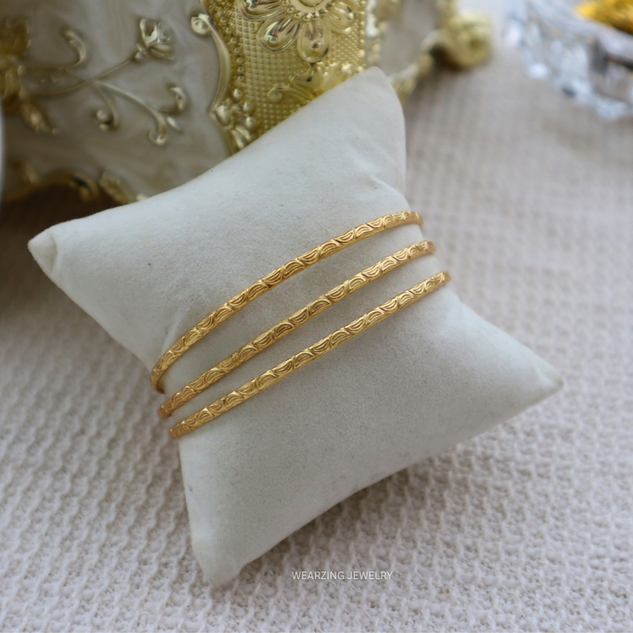 Moon Line Gold Band