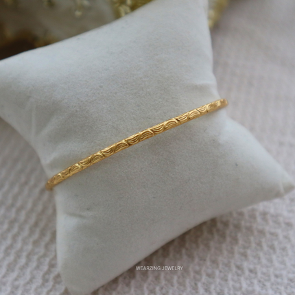 Moon Line Gold Band