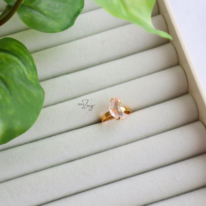 Minimal Moon Ring WearZing Rose Quartz 